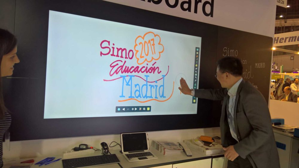 SIMO Educación 2017 une la educación y tecnología mediante realidad aumentada, gamificación y robots interactivos 516
