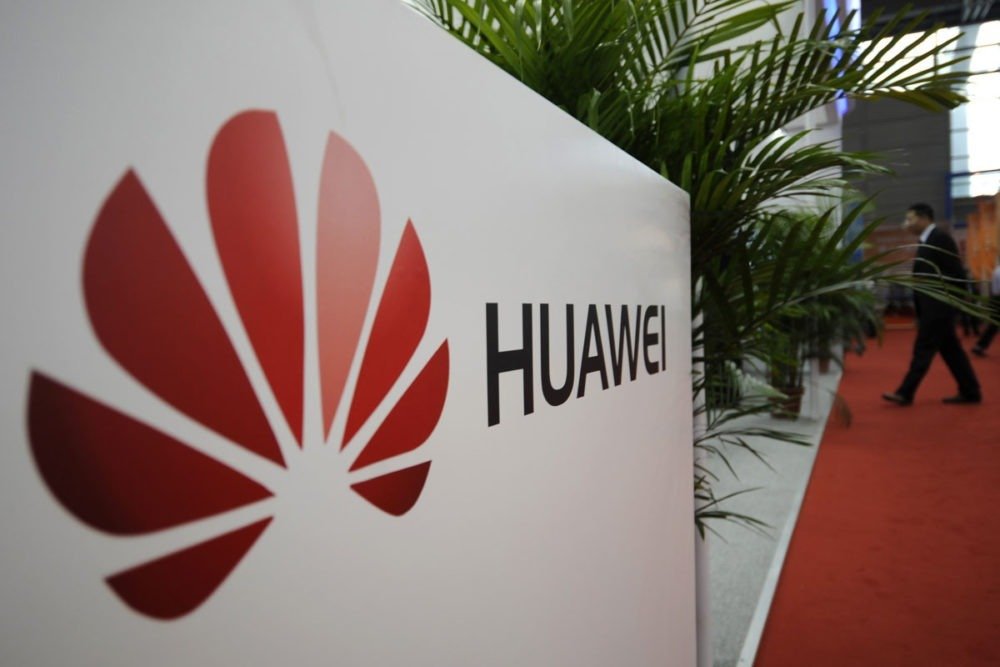 Huawei prepara su teléfono plegable para el 2018