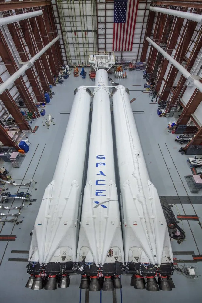El Falcon Heavy está casi listo y Elon Musk nos lo muestra El Falcon Heavy está casi listo y Elon Musk nos lo muestra