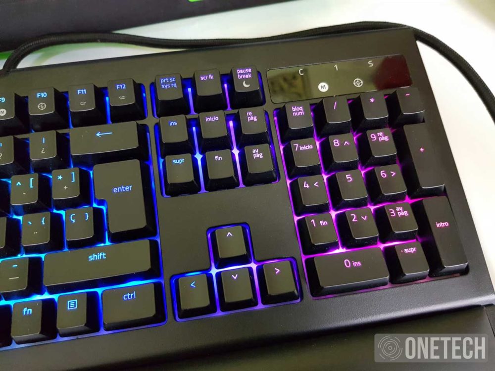 Razer BlackWidow Chroma V2, analizamos este increíble teclado mecánico 500