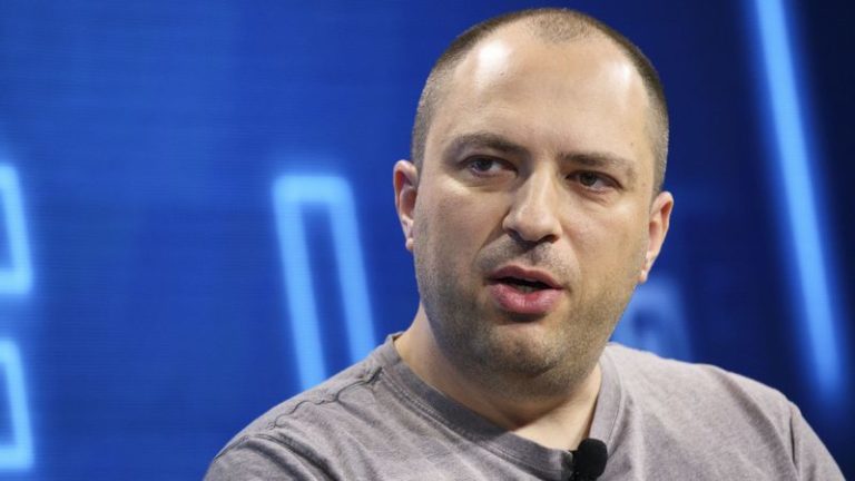 Jan Koum, CEO de WhatsApp, deja la compañía por disputas de ideas sobre la privacidad con Facebook