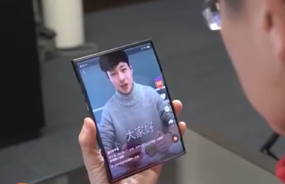 Xiaomi smartphone plegable