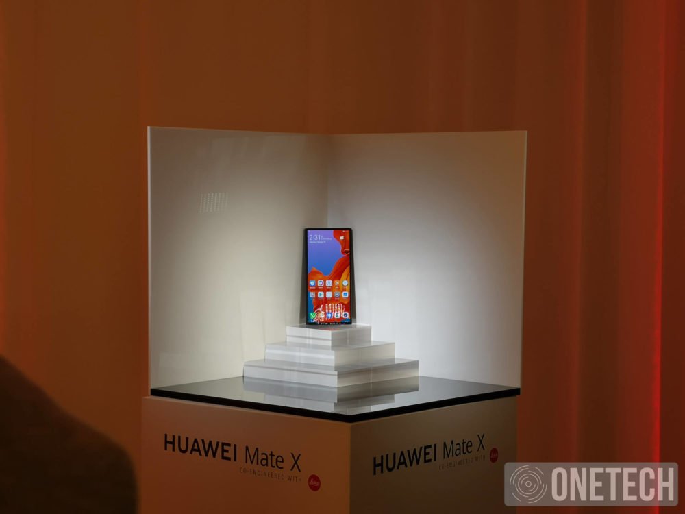 Huawei Mate X, el teléfono plegable que sorprende por su carácter único 78