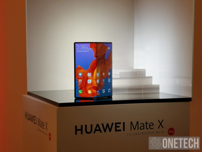Huawei Mate X, el teléfono plegable que sorprende por su carácter único