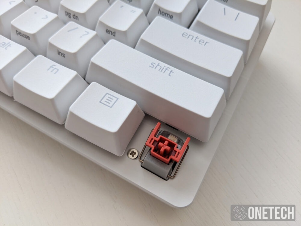 Razer Huntsman Mini, probamos este teclado 60% con switches ópticos lineales 5