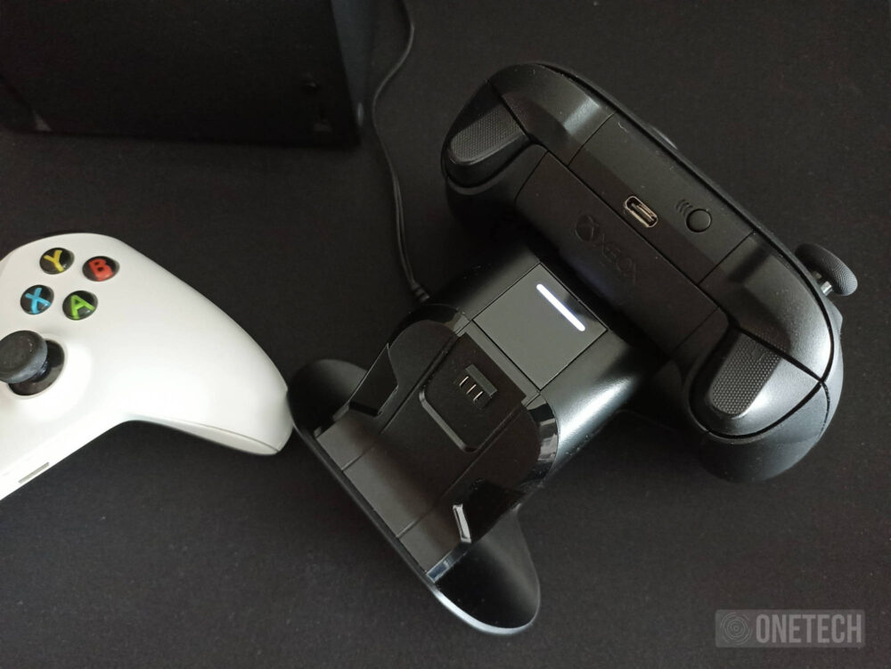 HyperX ChargePlay Duo: estación de carga para mandos Xbox Series X|S y Xbox One - Análisis 13