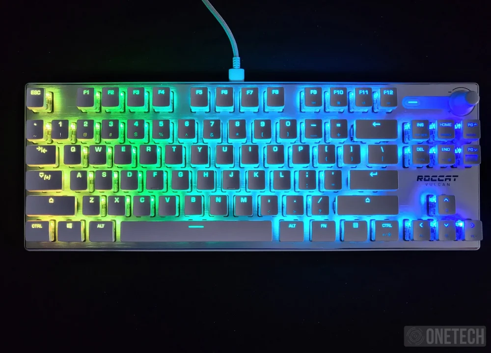Roccat Vulcan TKL Pro White Edition: teclado que no pasa desapercibido - Análisis 22