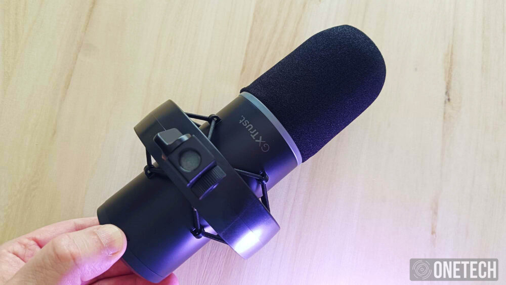 Trust GXT 255+ ONYX, micrófono profesional con brazo articulado - Análisis 18