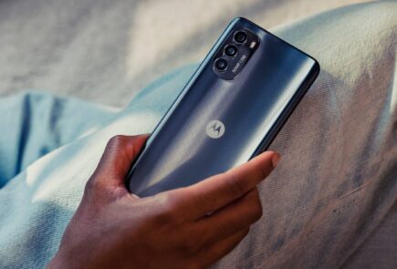 Motorola lanza el Moto g82 5G en España: precio y disponibilidad 7