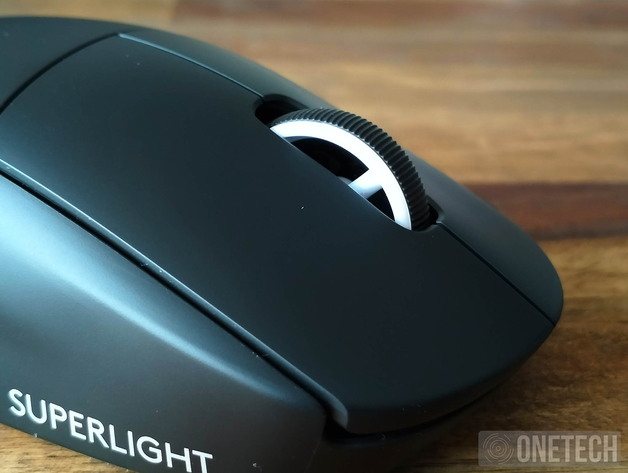 Logitech Pro X SuperLight, un raton inalambrico que aspira a todo - Analisis 21