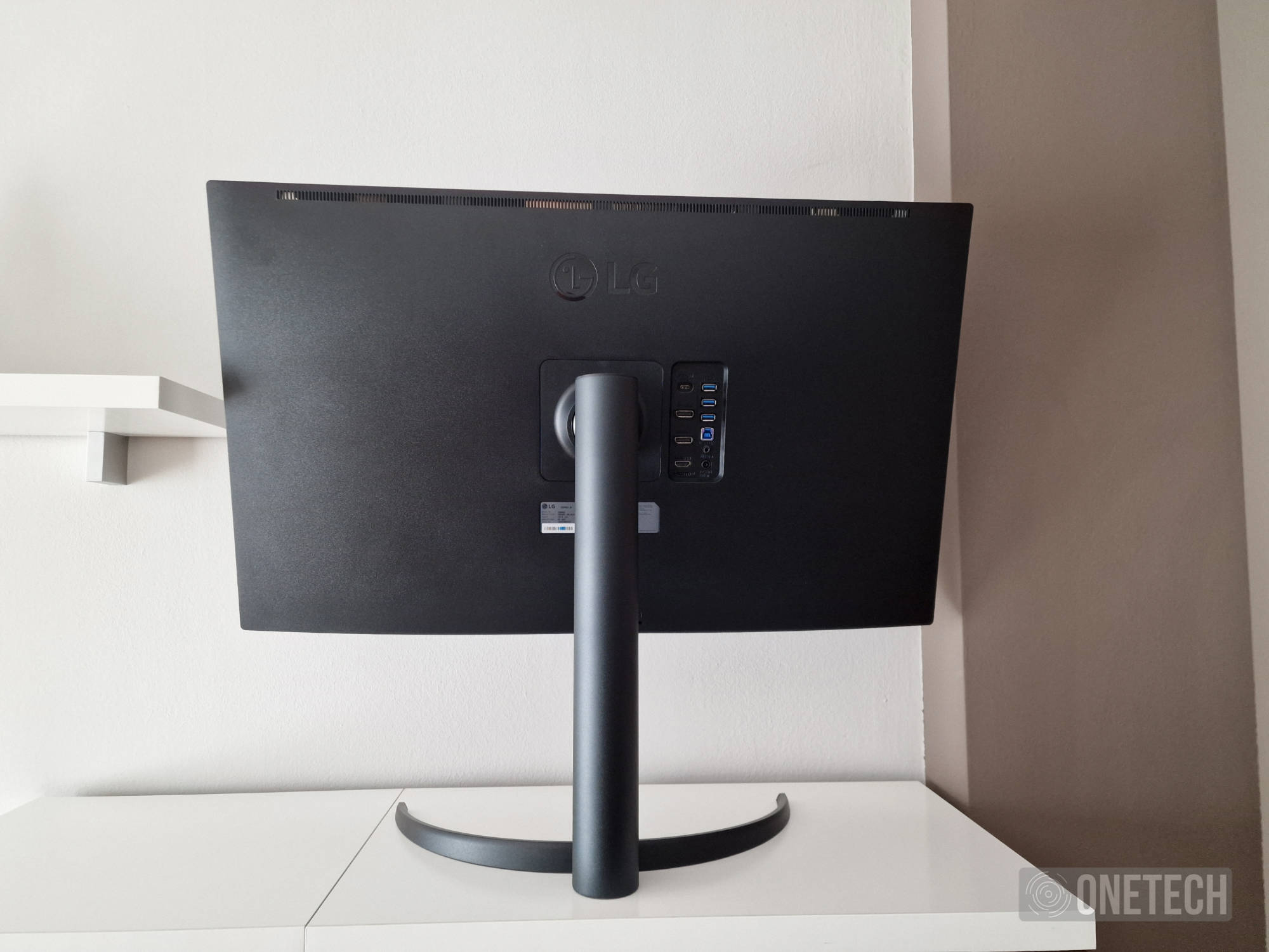 LG UltraFine OLED Pro 32EP950: un monitor que embelesa por su calidad de imagen y asusta por su precio - Análisis 7