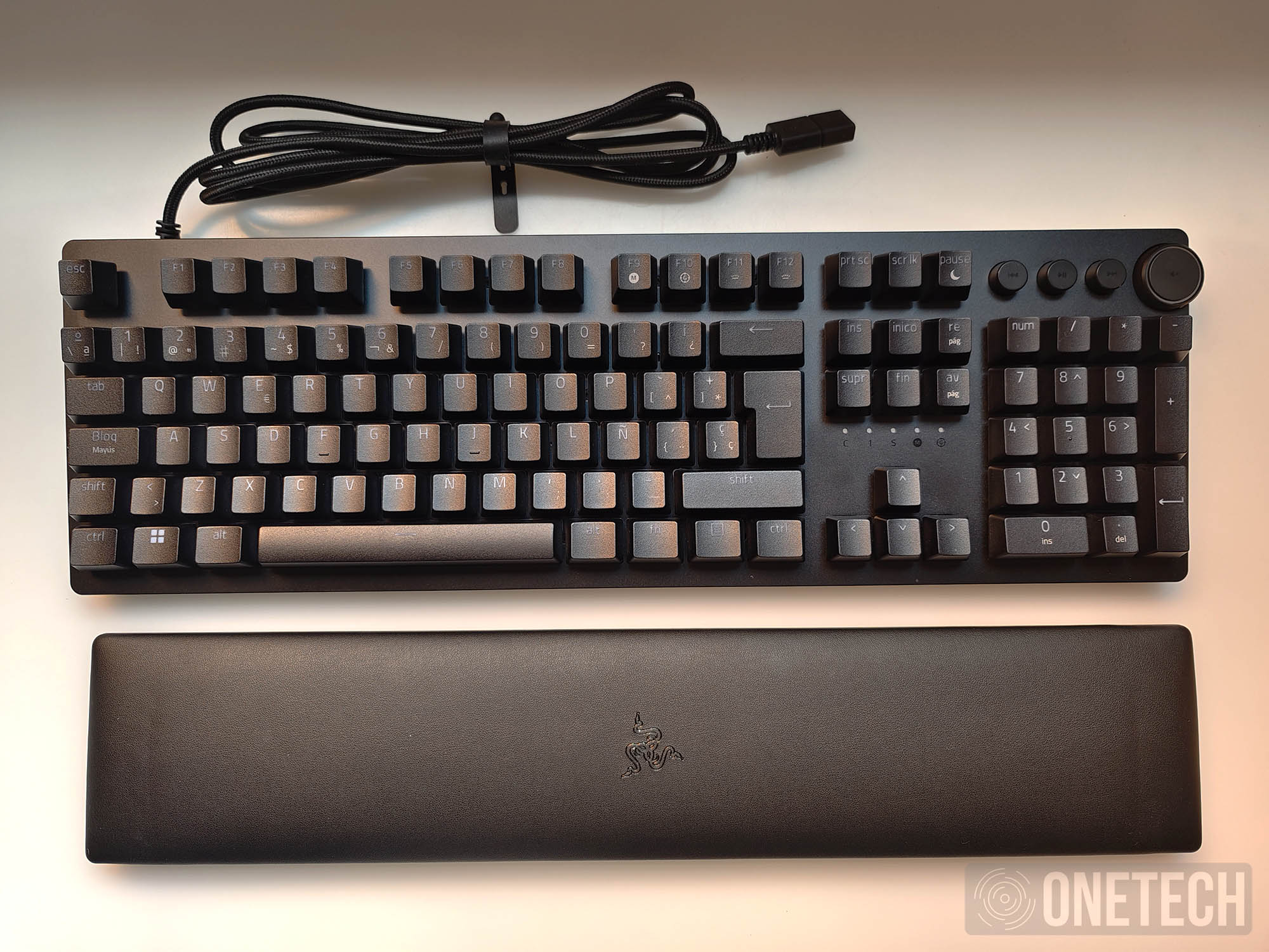 Razer Huntsman V2, probamos el afamado teclado óptico de Razer - Análisis 3