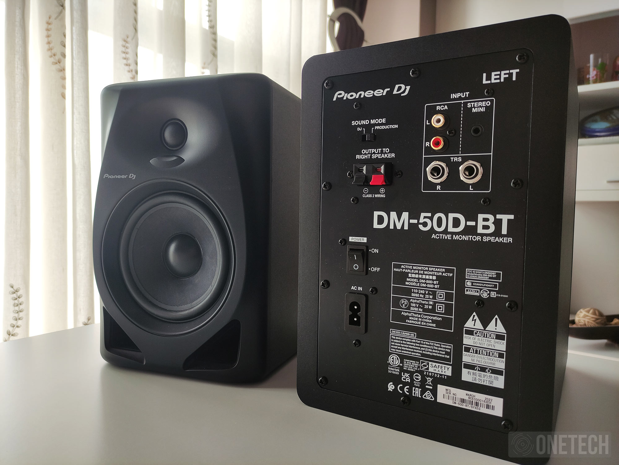 Pionner DJ DM-50D-BT: sonido profesional en tu escritorio con conexión Bluetooth – Análisis 1