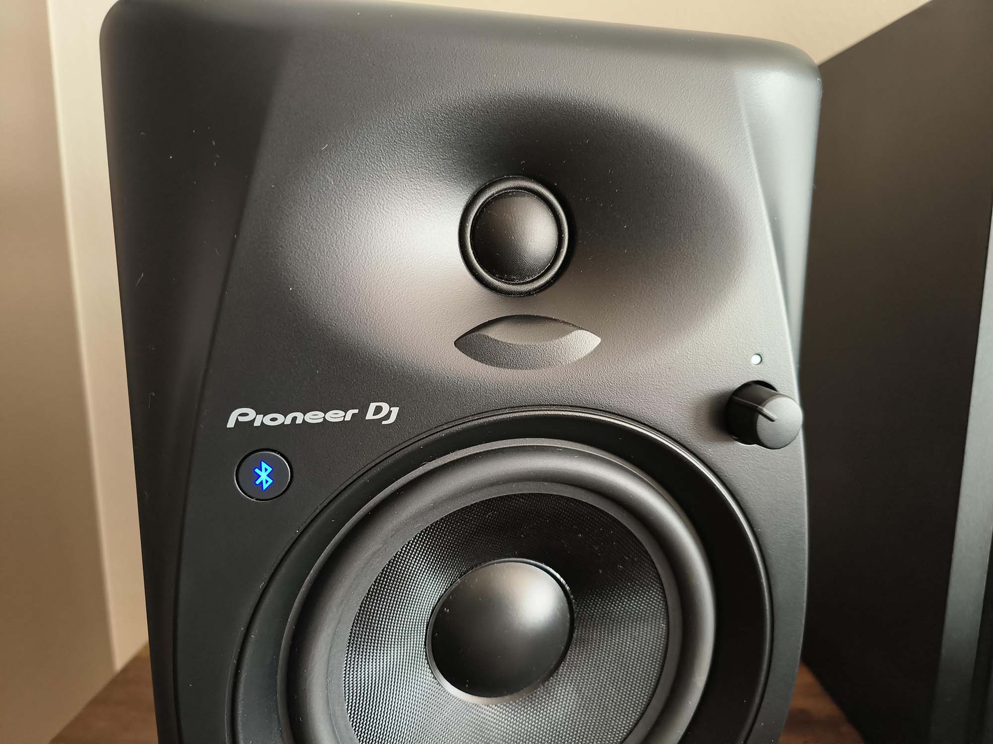Pionner DJ DM-50D-BT