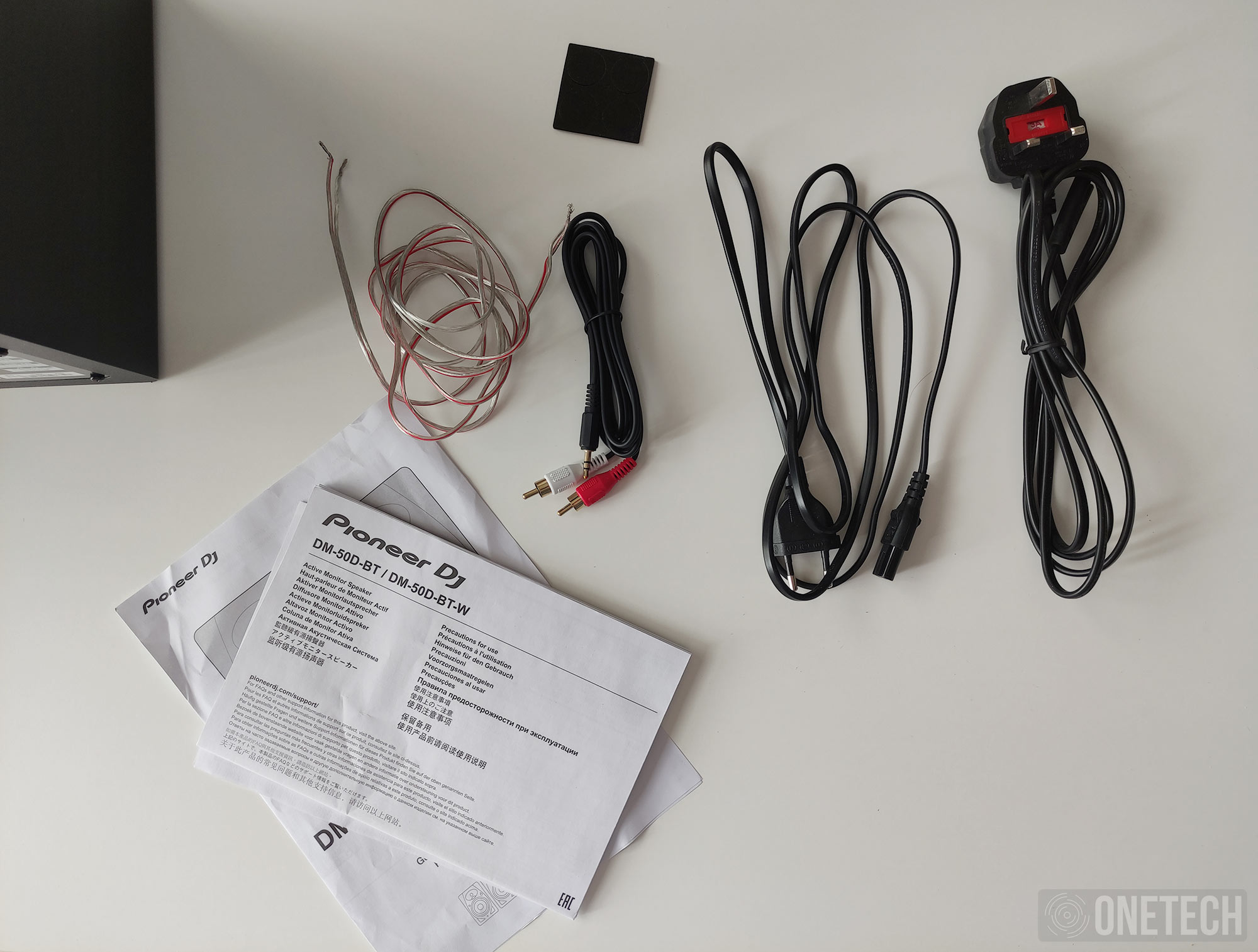 Pionner DJ DM-50D-BT: sonido profesional en tu escritorio con conexión Bluetooth – Análisis 2