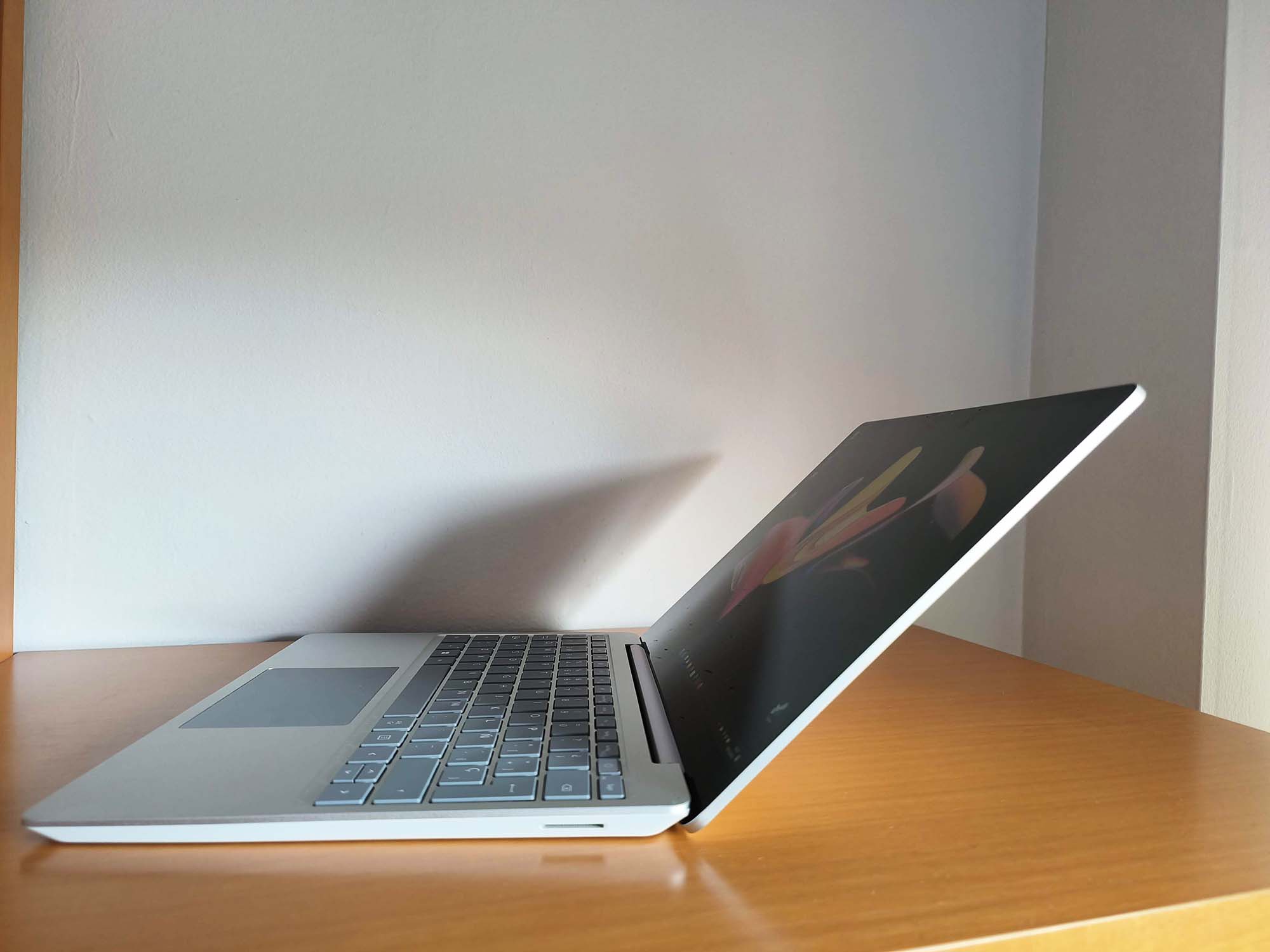 Microsoft Surface Laptop Go 2 - Análisis 13