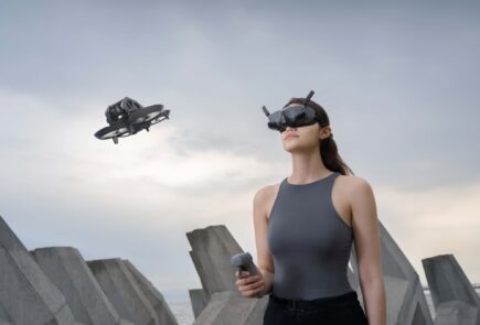 DJI lanza unas gafas y mando para controlar los drones DJI Avata 5