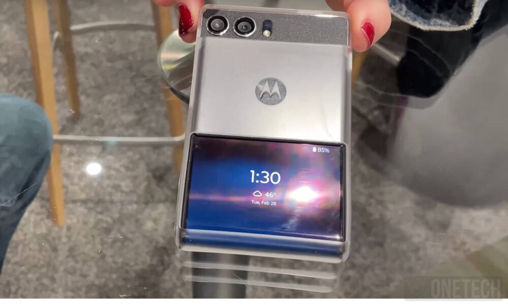 Motorola muestra su móvil con pantalla enrollable y lo hemos probado [Vídeo] 3