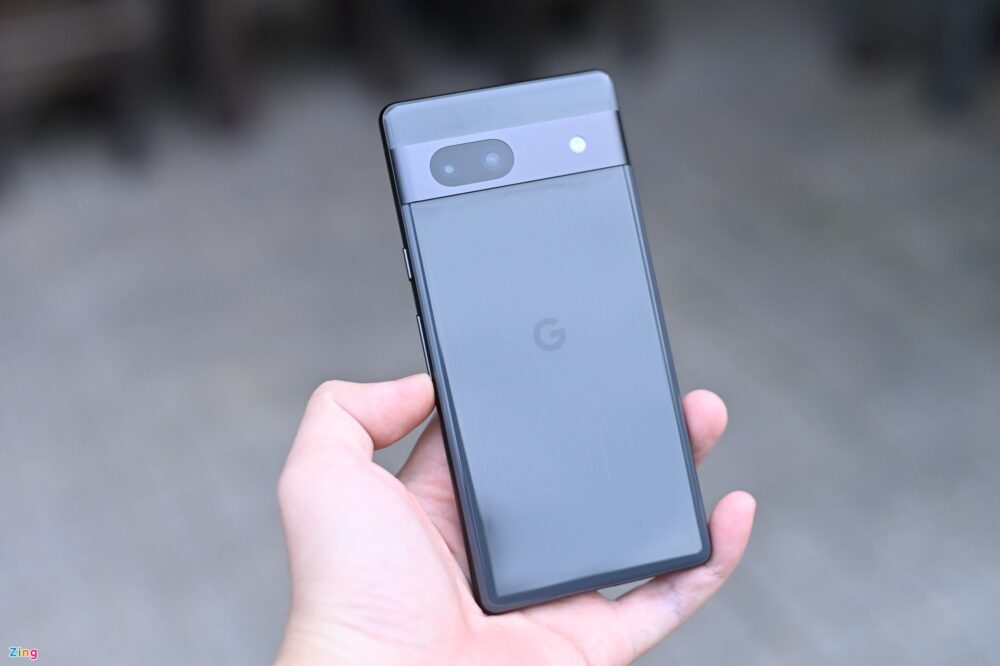 El Google Pixel 7a aparece en fotografías confirmando su diseño y algunas especificaciones [Actualización: más fotos añadidas] 10