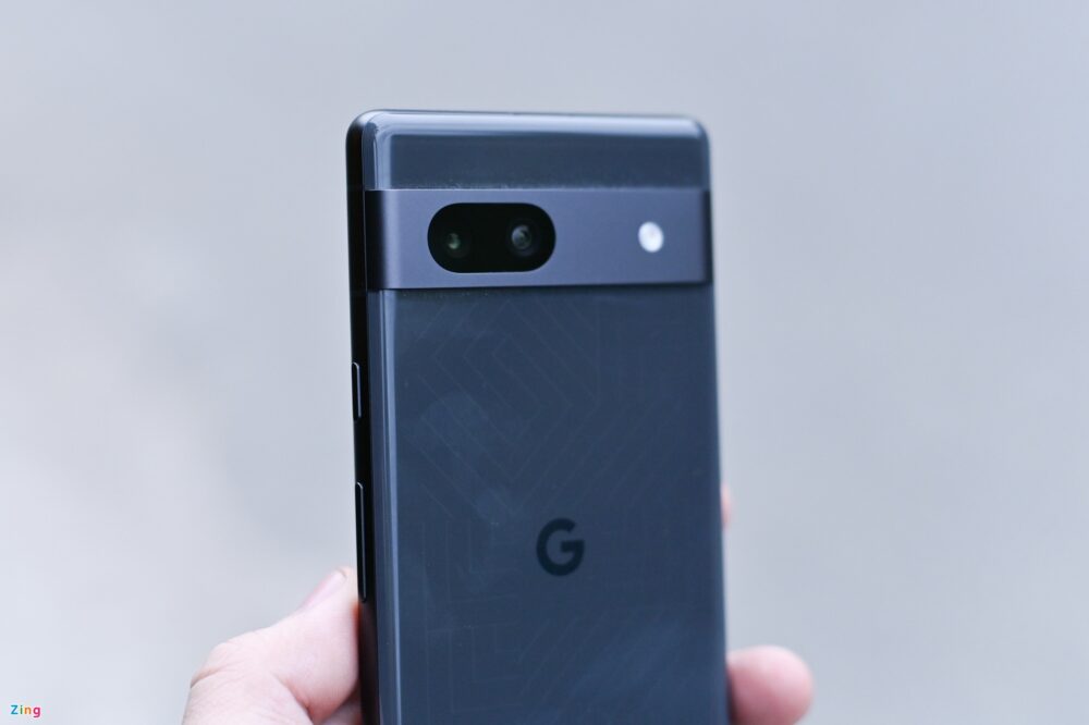 El Google Pixel 7a aparece en fotografías confirmando su diseño y algunas especificaciones [Actualización: más fotos añadidas] 2