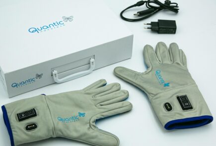 Quantic Nanotech presenta unos guantes "Made in Spain" para combatir la artrosis de manos 1