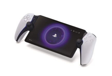 PlayStation Portal, el dispositivo para jugar en remoto con tu PS5, ya está disponible en España 2