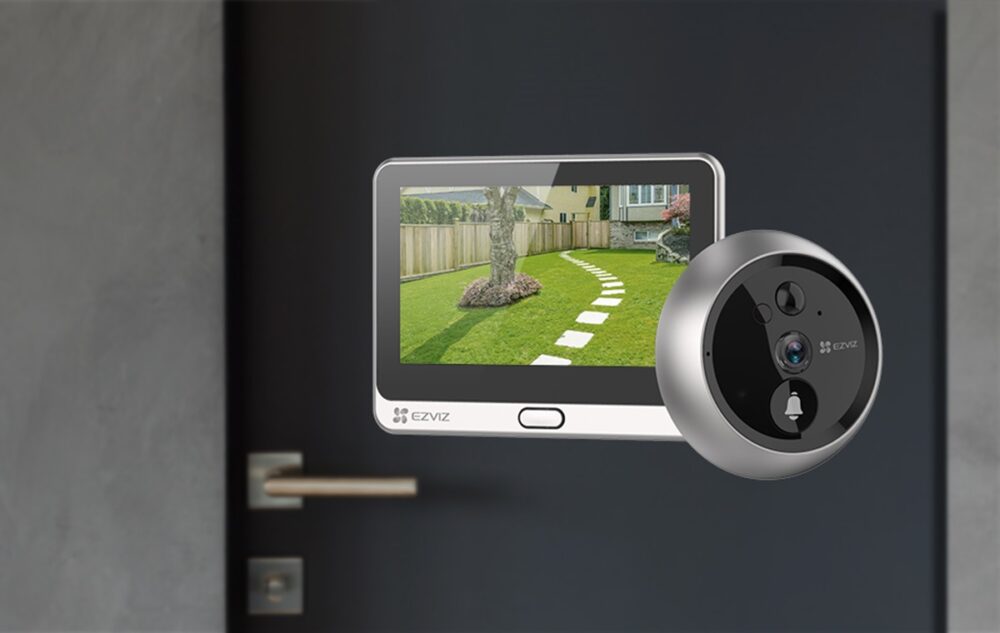 EZVIZ nos propone dos dispositivos para hacer más seguro nuestro hogar: el videoportero HP7 y la mirilla inteligente DP2C 29