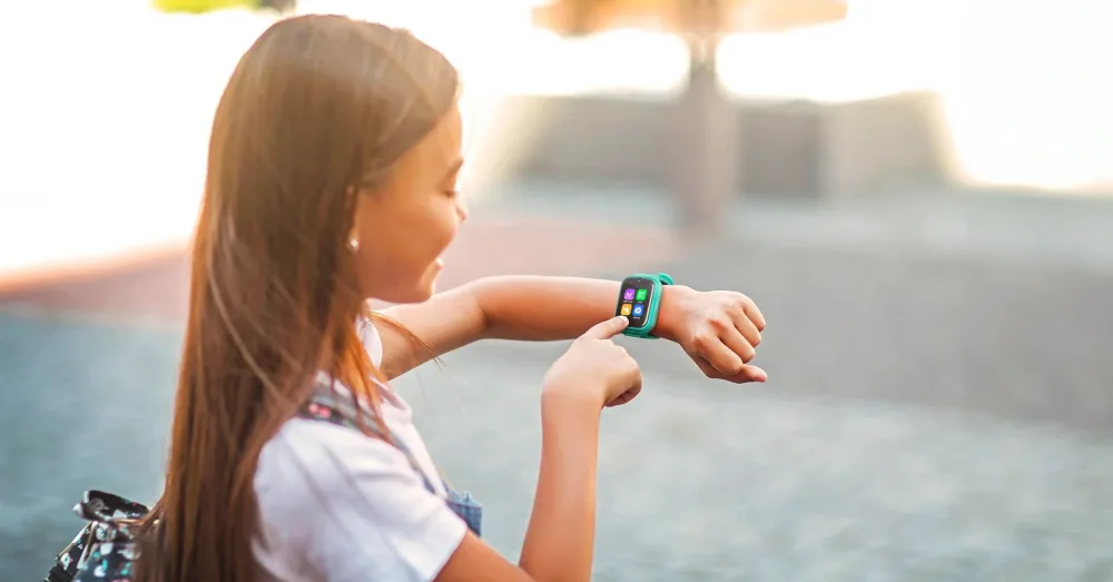 SPC lanza dos smartwatches 4G para niños y mayores 7