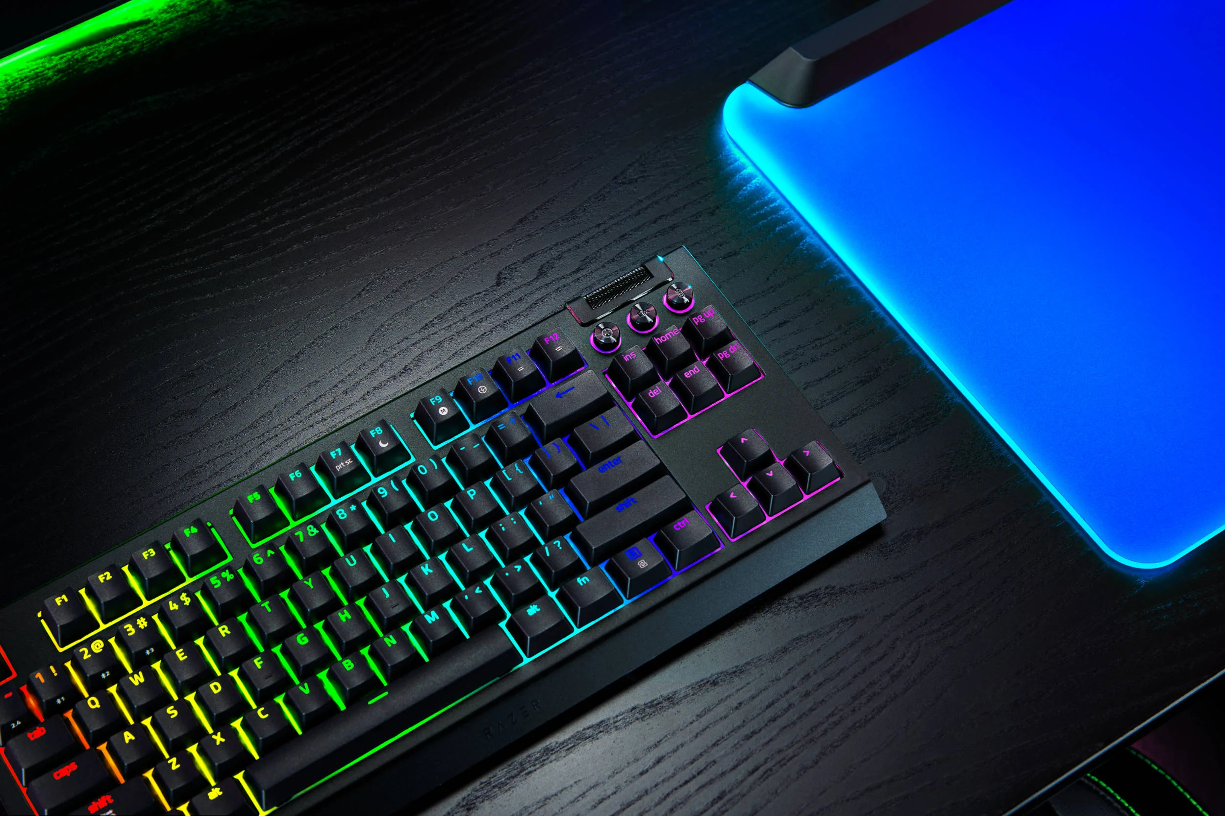 BlackWidow V4 Tenkeyless HyperSpeed, el teclado de Razer con hasta 980 horas de autonomía BlackWidow V4 Tenkeyless HyperSpeed, el teclado de Razer con hasta 980 horas de autonomía