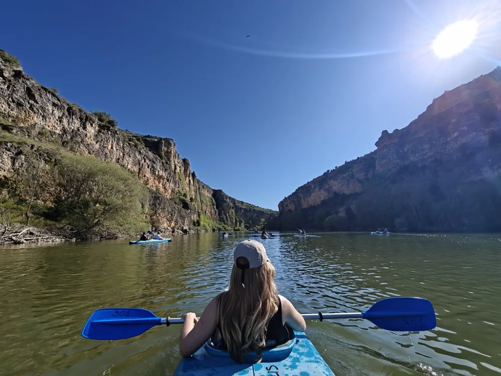OnePlus 13, nos montamos en canoa para ponerlo a prueba en las Hoces del Río Duratón OnePlus 13, nos montamos en canoa para ponerlo a prueba en las Hoces del Río Duratón