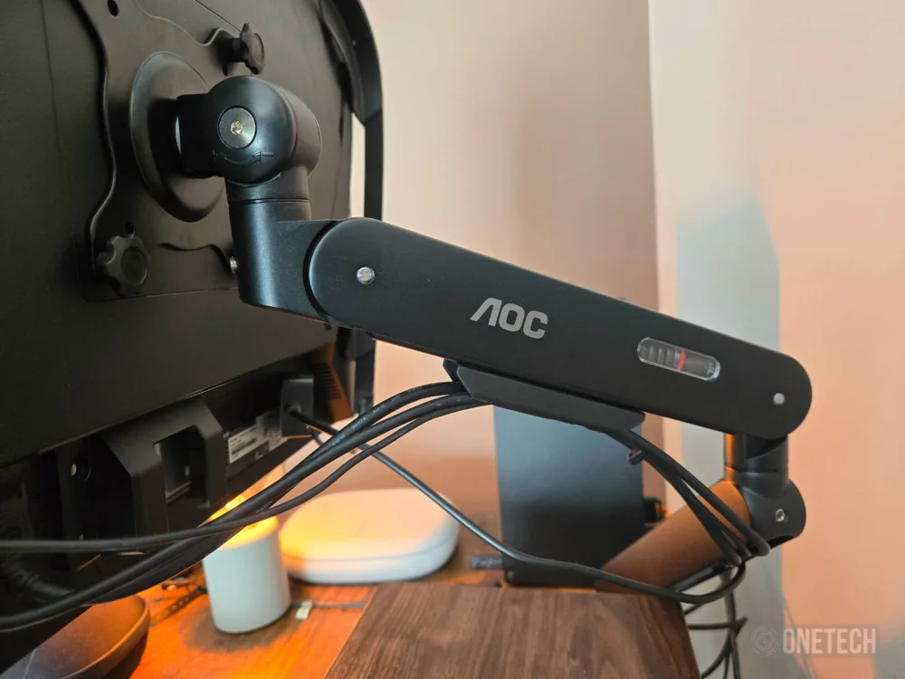 AOC AM400, un brazo de calidad para tu monitor - Análisis