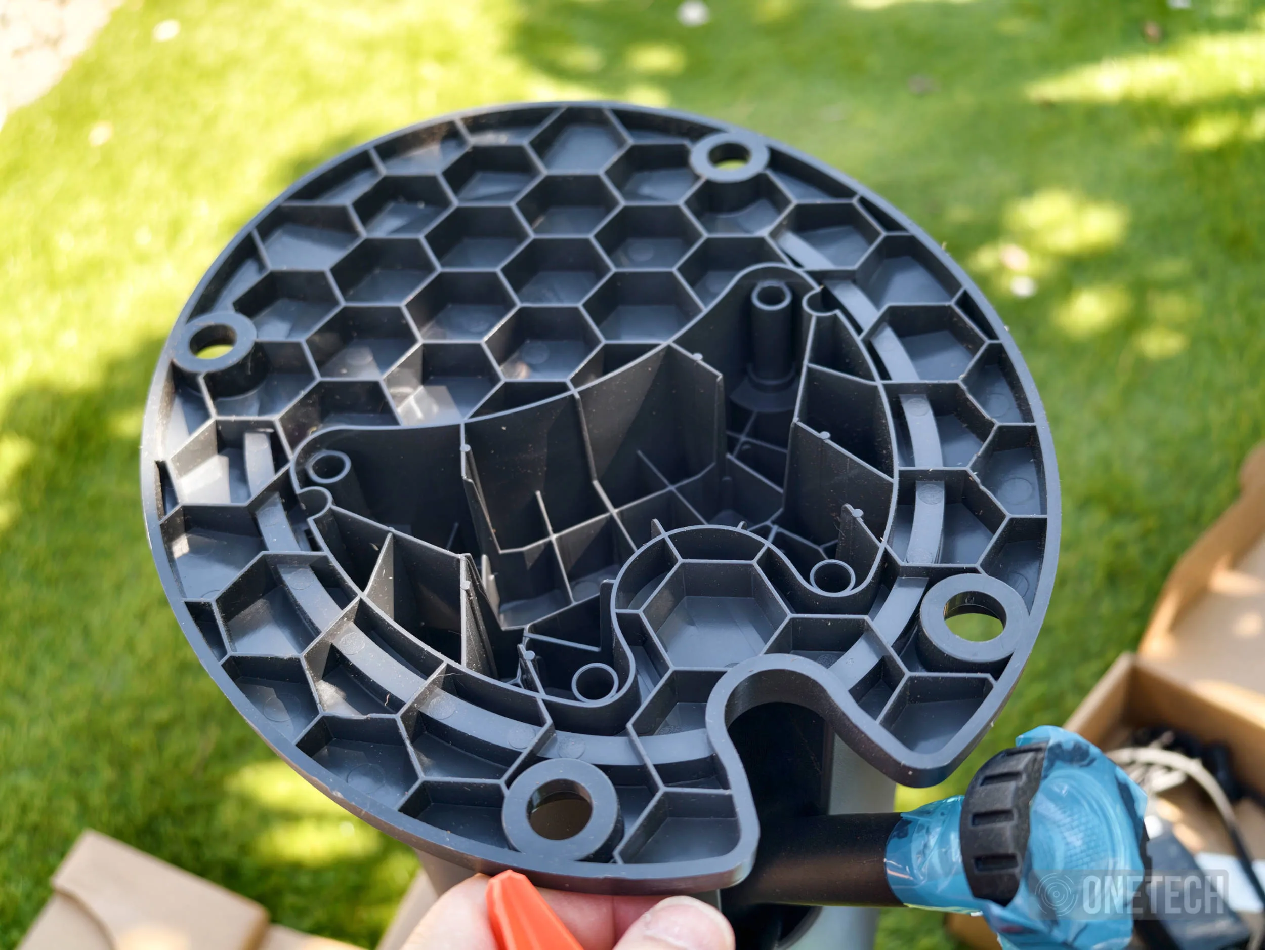 Aiper IrriSense 2 base