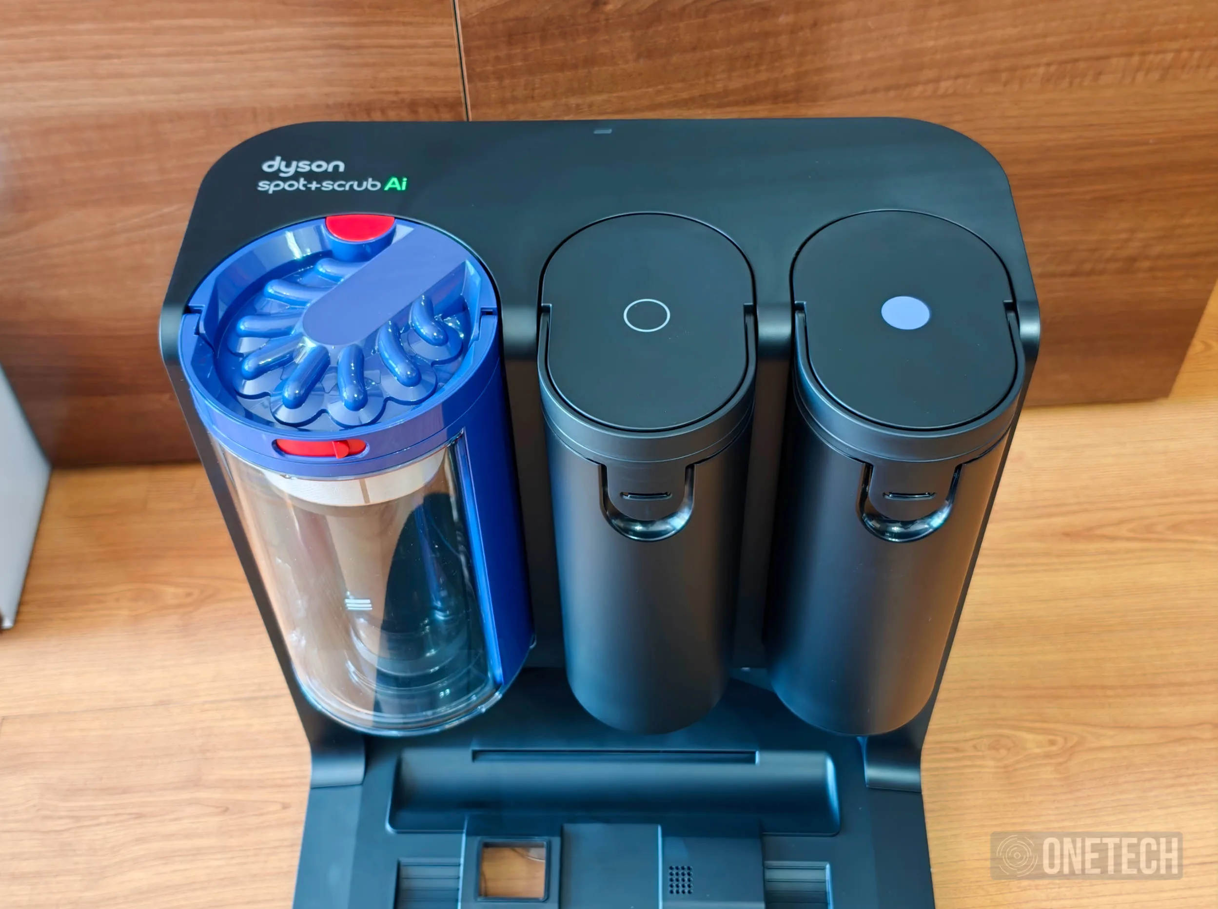 Dyson Spot+Scrub Ai: Dyson se pone serio en el mercado de los robots aspiradores - Análisis