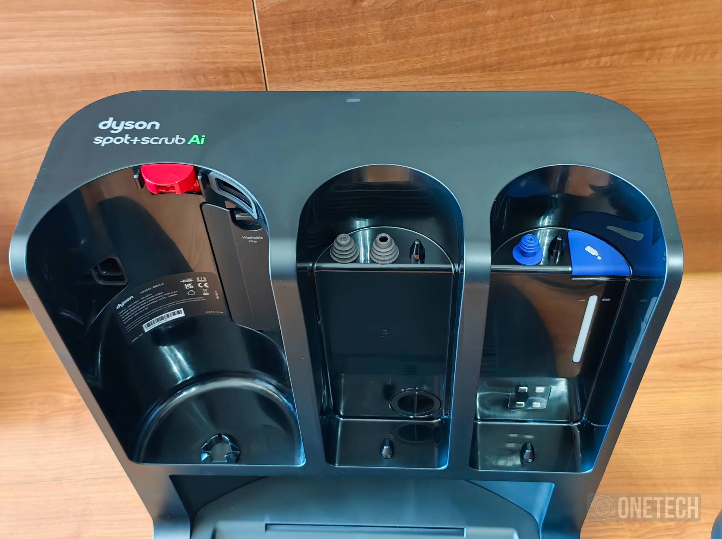 Dyson Spot+Scrub Ai: Dyson se pone serio en el mercado de los robots aspiradores - Análisis
