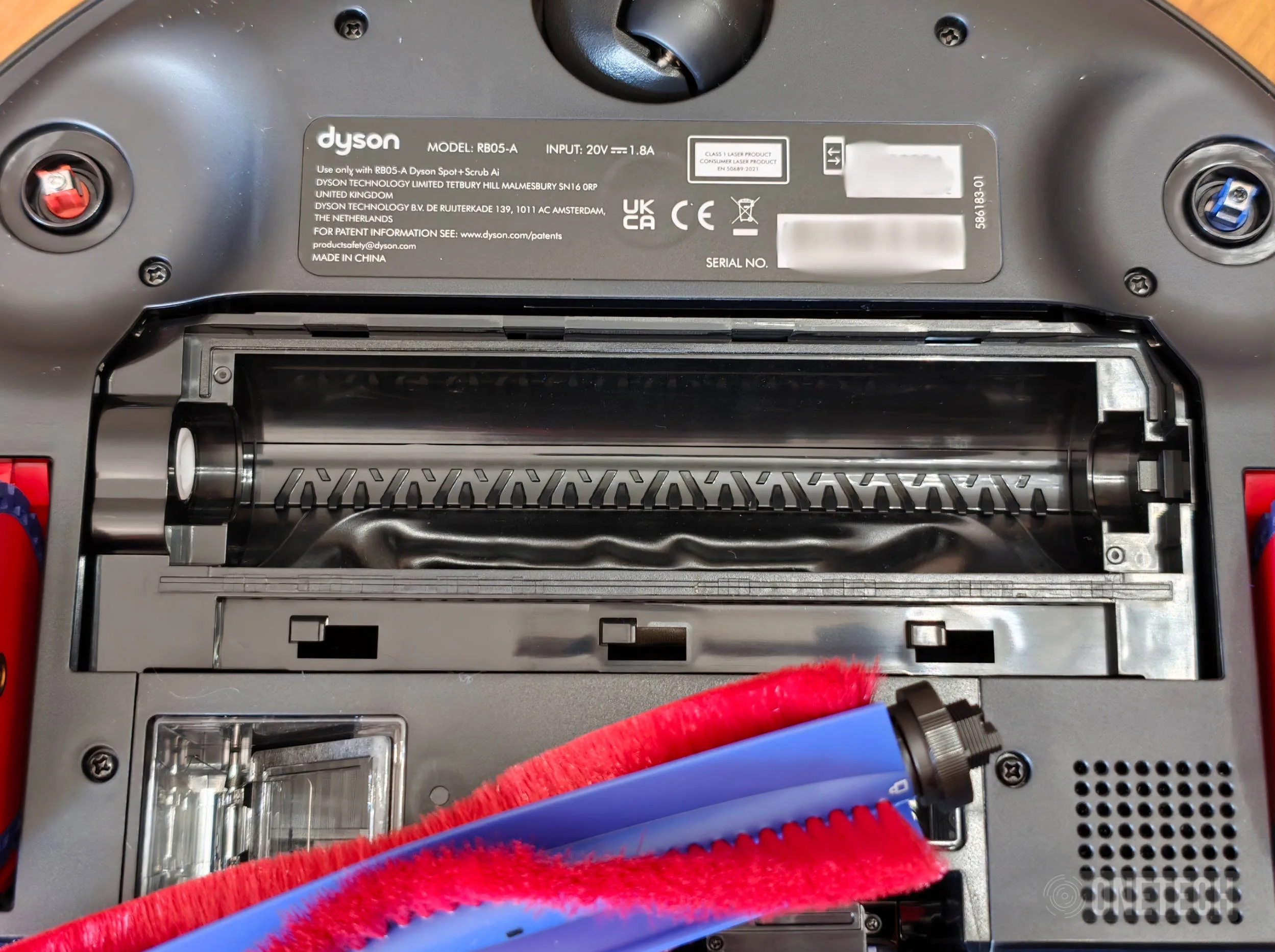 Dyson Spot+Scrub Ai: Dyson se pone serio en el mercado de los robots aspiradores - Análisis