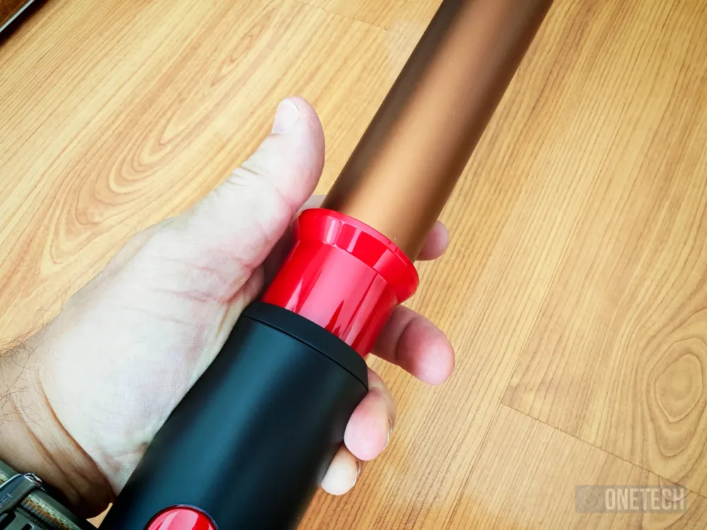 Dyson V16 Piston Animal Submarine, una aspiradora de mano que juega en otra liga - Análisis