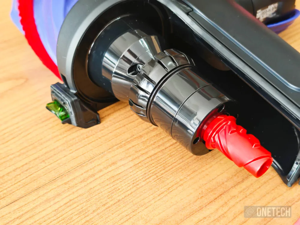 Dyson V16 Piston Animal Submarine, una aspiradora de mano que juega en otra liga - Análisis