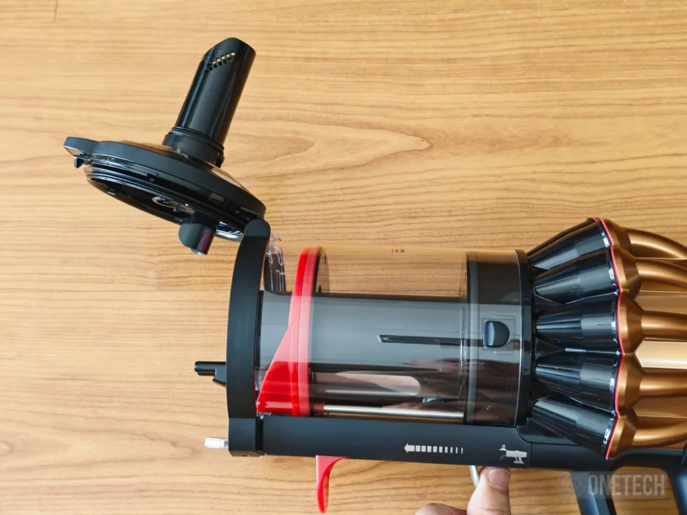 Dyson V16 Piston Animal Submarine, una aspiradora de mano que juega en otra liga - Análisis