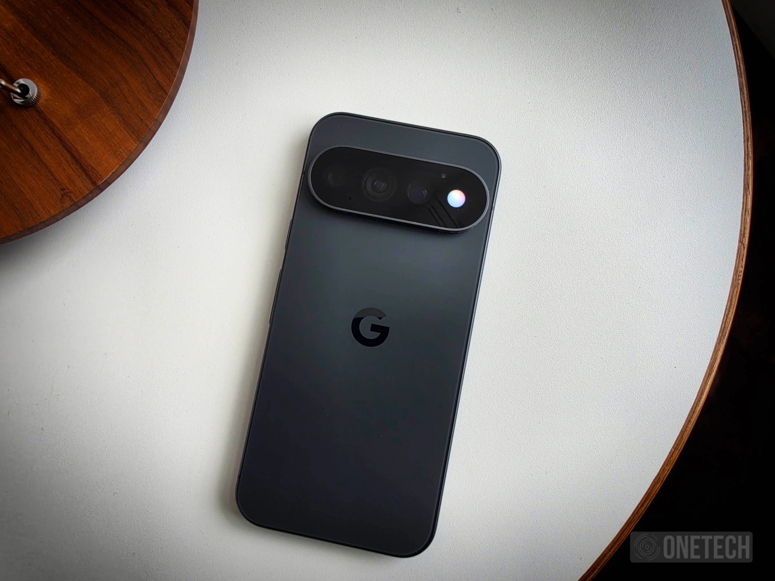 Google Pixel 11 Pro, trasera con sistema Highlit