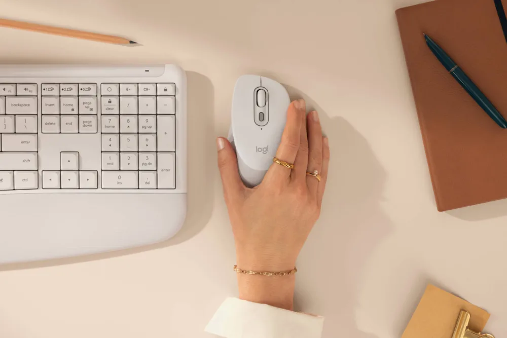 Logitech renueva su gama de escritorio con la serie Signature Comfort Plus: ergonomía inteligente y un botón dedicado para la IA