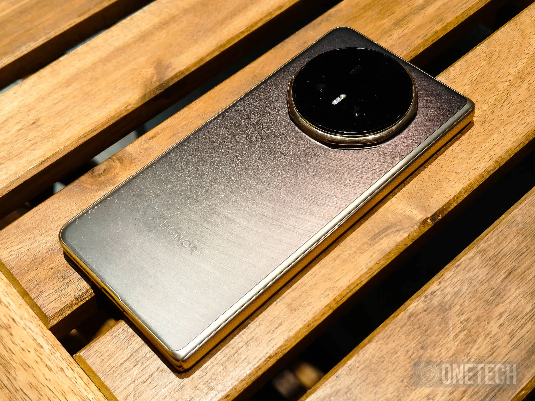 Honor podría lanzar dos móviles con 10.000 mAh de batería