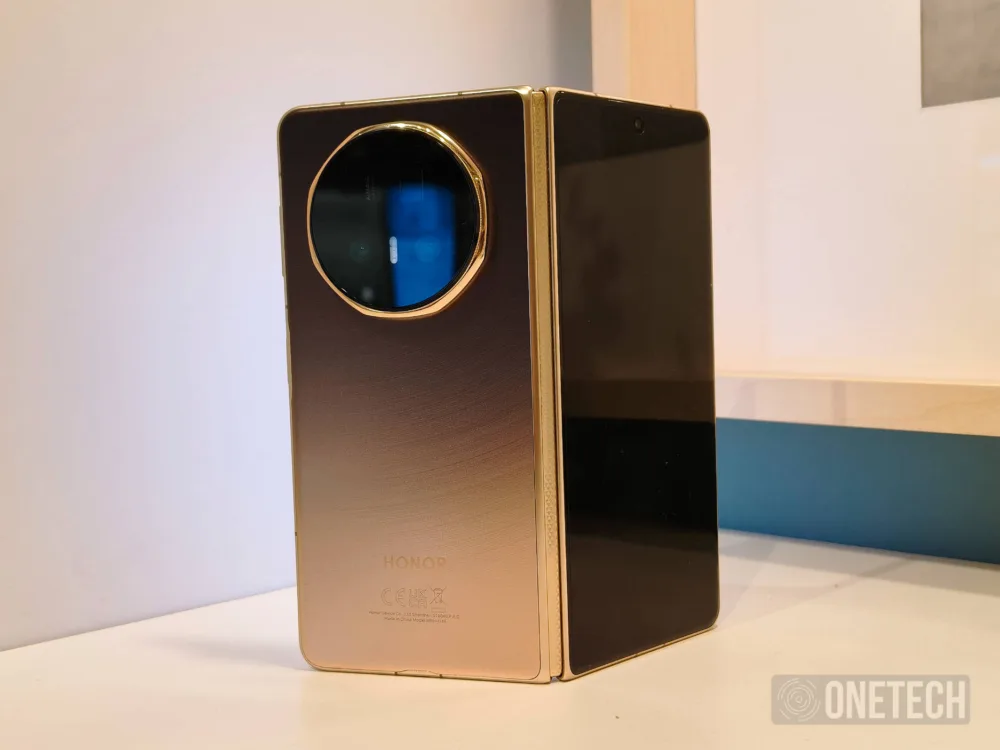 Es el mejor smartphone plegable "Fold", no es de Samsung, y ahora lo tenemos rebajado