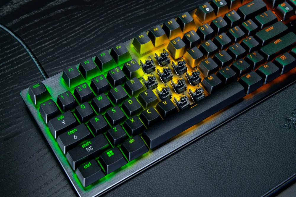 Nuevos teclados Razer Huntsman V3 Pro 8K para gamers "nivel dios"