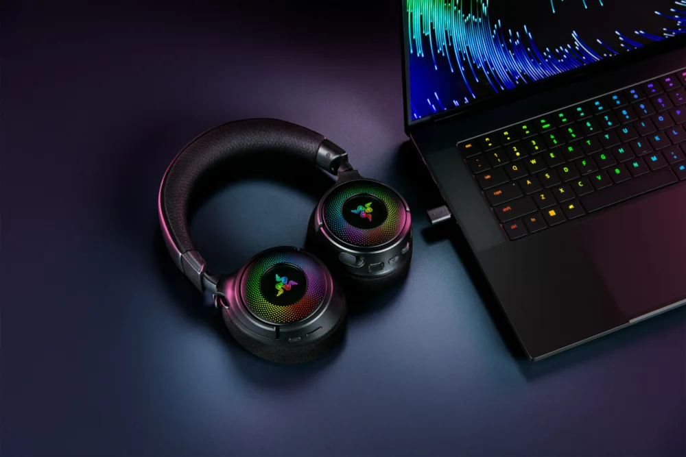 Los nuevos Kraken V4 de Razer vienen con mejor conectividad, sonido envolvente y una llamativa iluminación