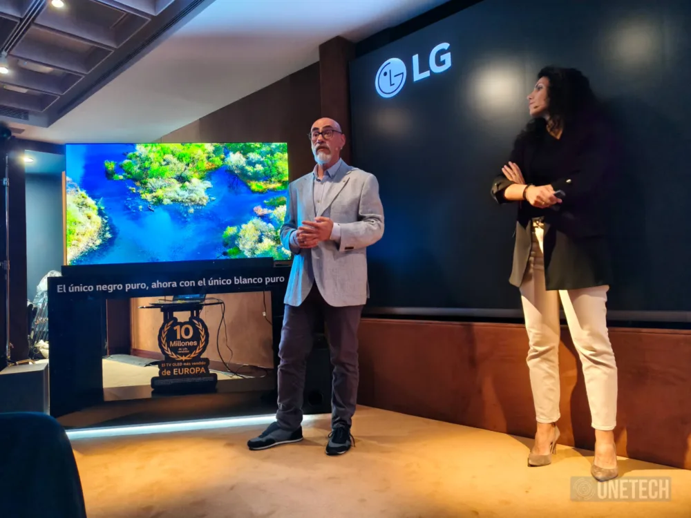 LG al negro más puro de sus televisores OLED, añade el blanco más puro (y una sorpresa) LG al negro más puro de sus televisores OLED, añade el blanco más puro (y una sorpresa)