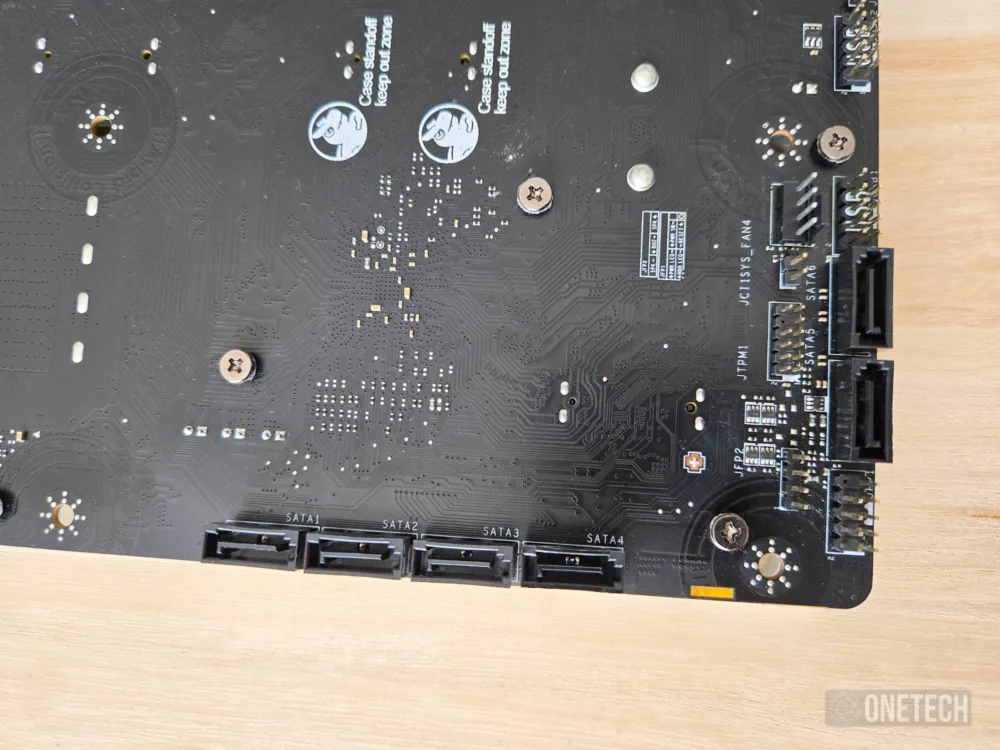 MSI Z790 Project Zero, placa base con conexión trasera - Análisis