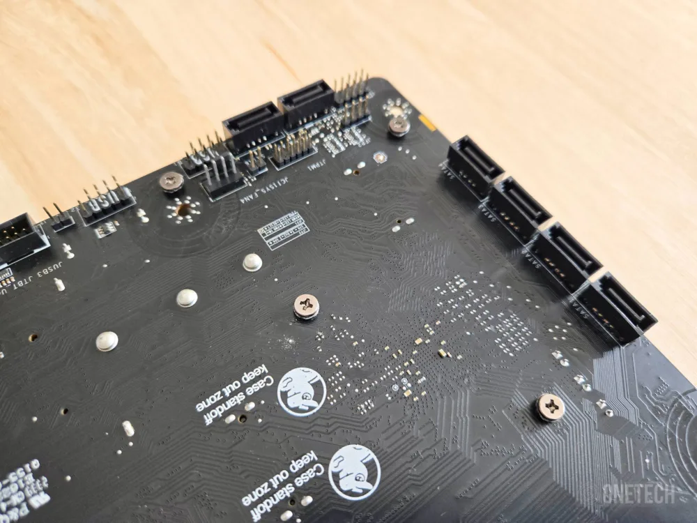 MSI Z790 Project Zero, placa base con conexión trasera - Análisis