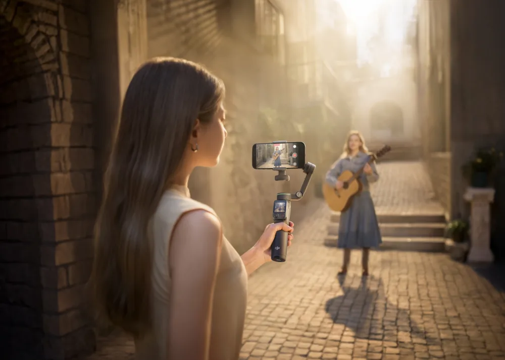 DJI Osmo Mobile 8P, la estabilización para móviles ahora viene con control (y monitor) remoto