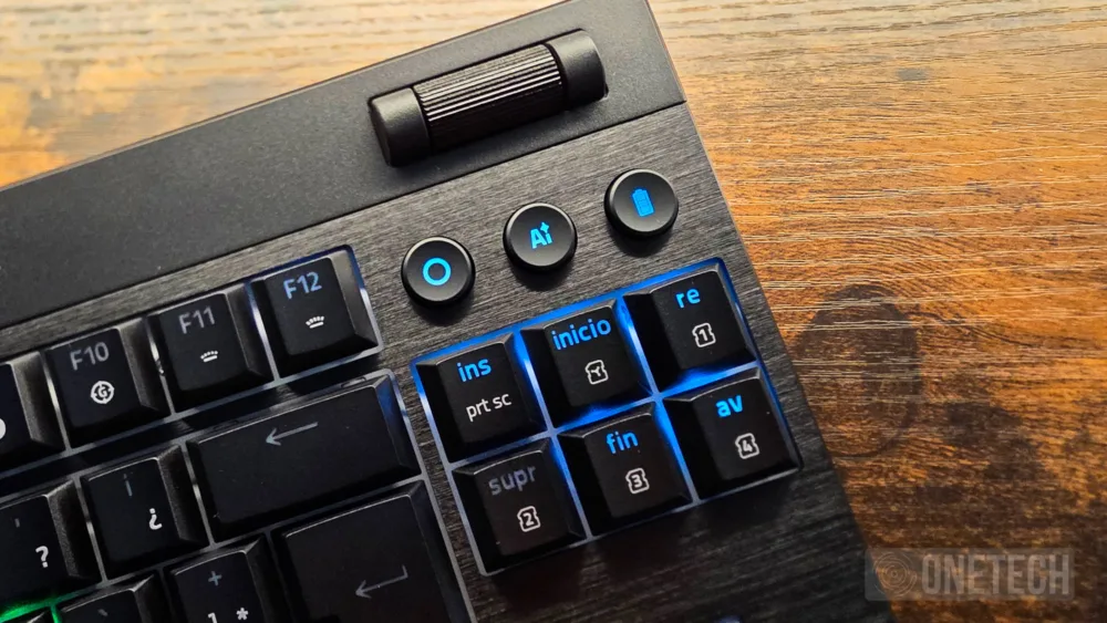 Razer BlackWidow V4 Low-profile Tenkeyless HyperSpeed, el teclado de perfil bajo con IA - Análisis