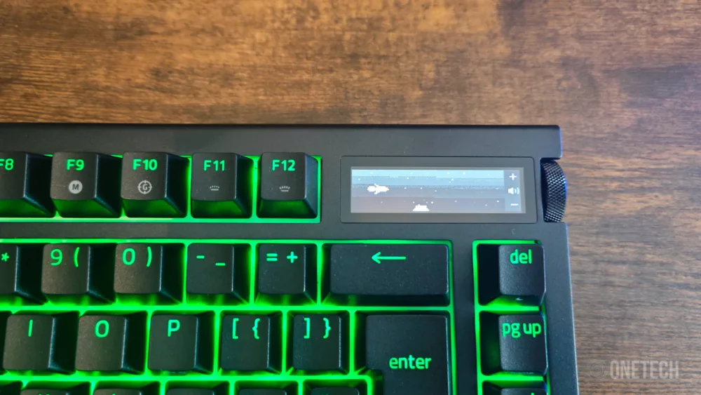 Razer BlackWidow V4 Pro 75%, un teclado premium con Snap Tap, Hot Swap y pantalla OLED - Análisis